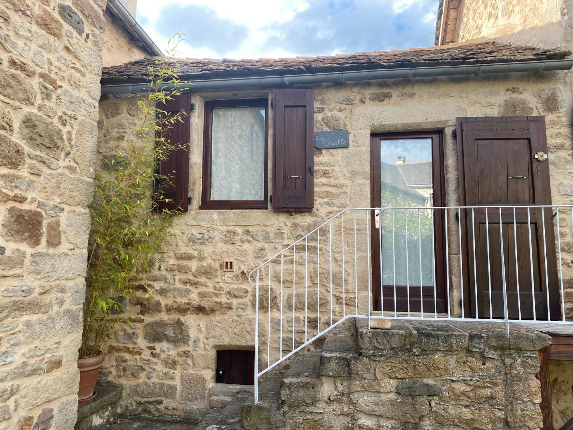 Les Caselles, Gite Et Maison D'Hotes Saint-Beauzely Экстерьер фото